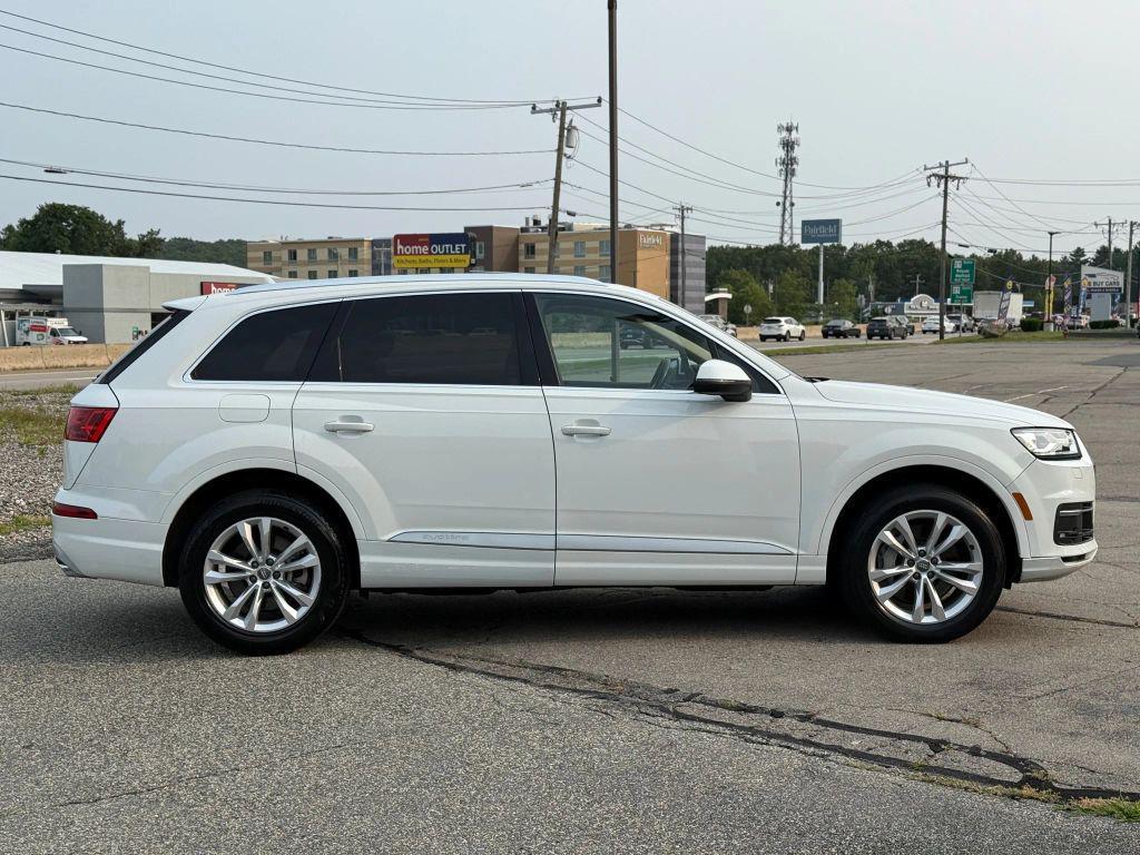used 2019 Audi Q7 car, priced at $23,121