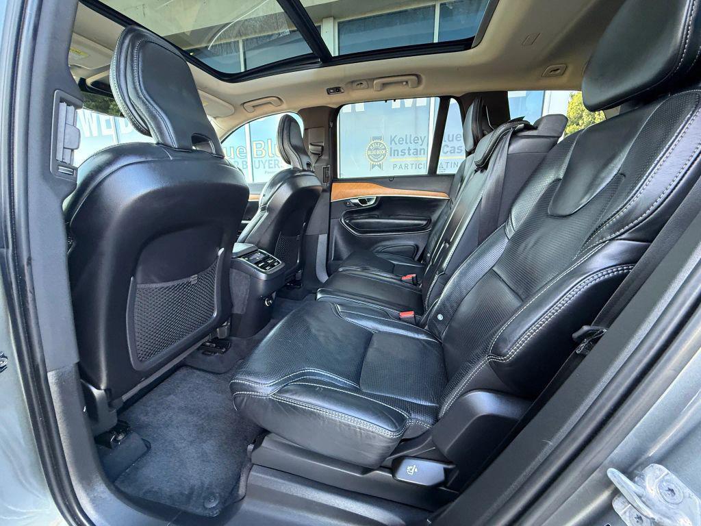 used 2019 Volvo XC90 car, priced at $22,321