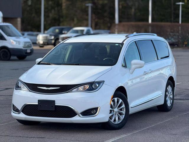 used 2018 Chrysler Pacifica car, priced at $14,131