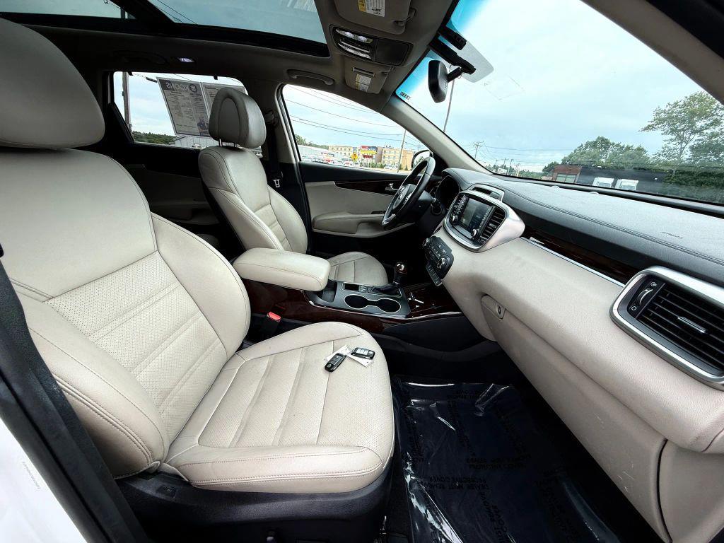used 2016 Kia Sorento car, priced at $12,399