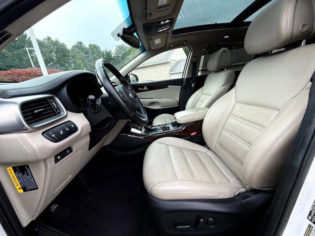 used 2016 Kia Sorento car, priced at $12,399