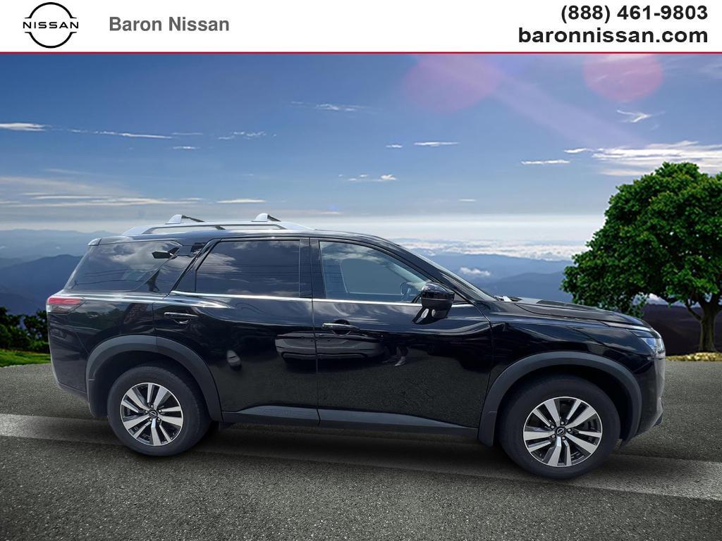 used 2023 Nissan Pathfinder car, priced at $30,998