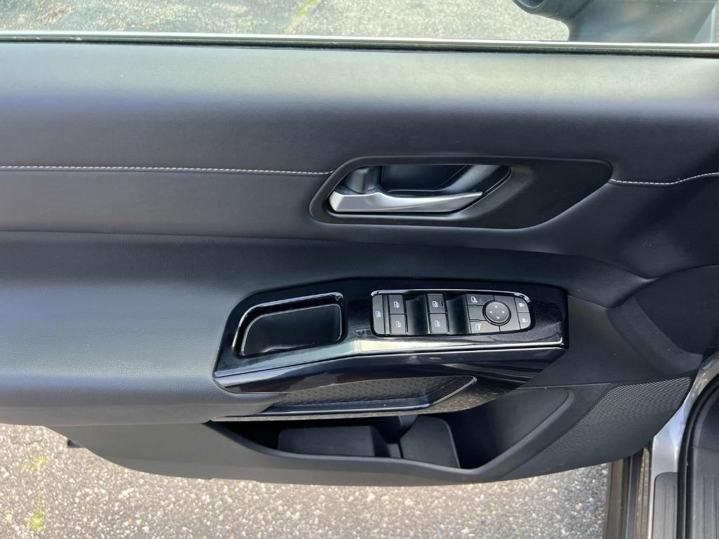 used 2022 Nissan Pathfinder car, priced at $26,995