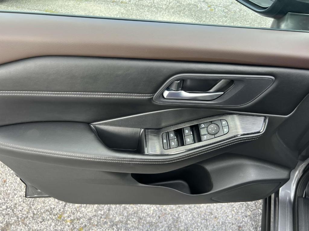 used 2021 Nissan Rogue car, priced at $19,495