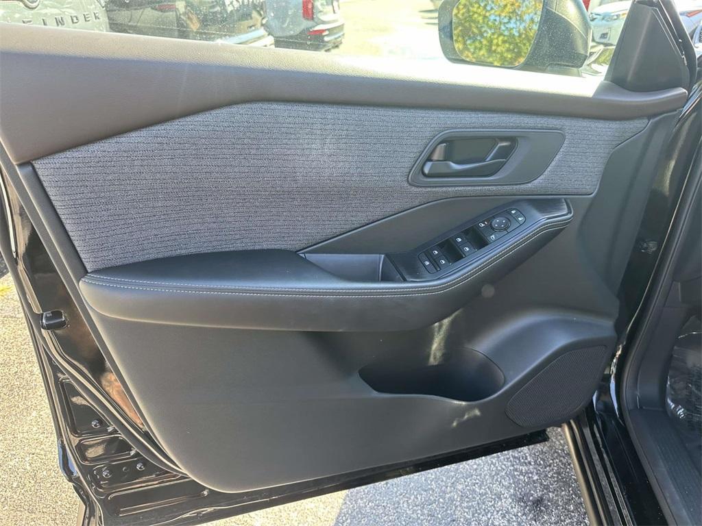 used 2022 Nissan Rogue car, priced at $21,255