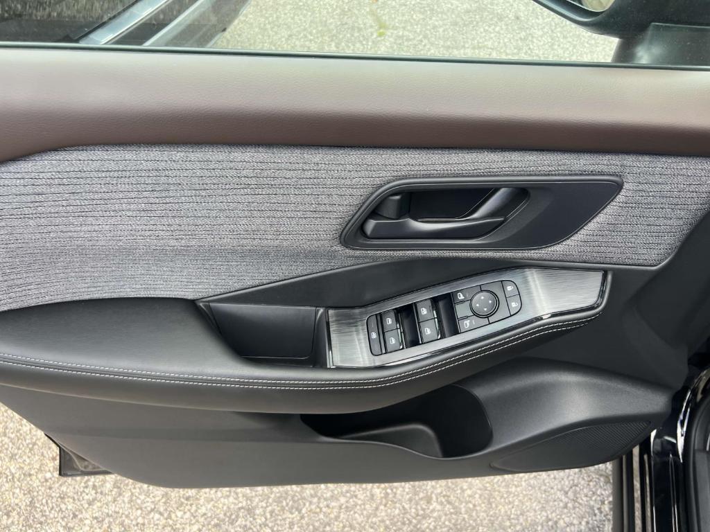 used 2022 Nissan Rogue car, priced at $21,995