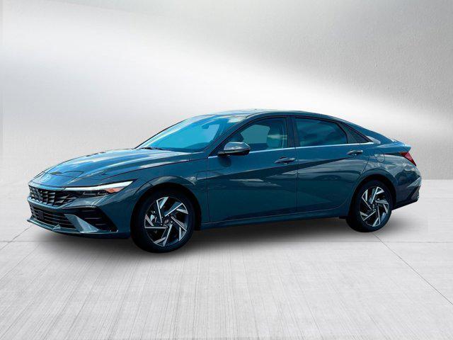 new 2025 Hyundai Elantra car, priced at $26,538