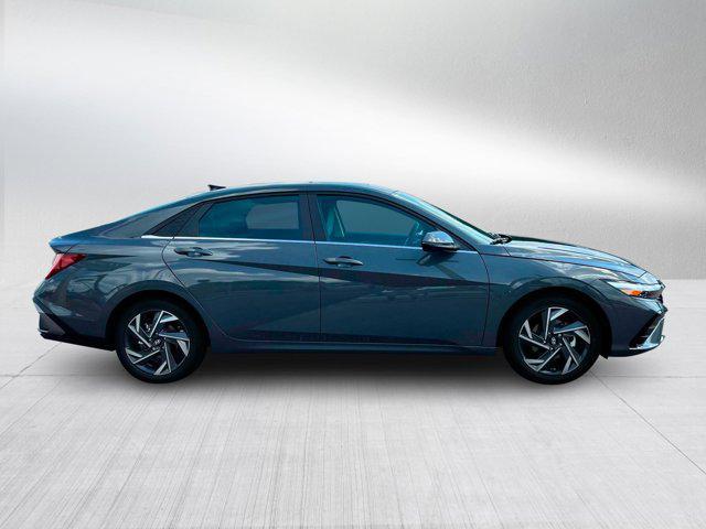 new 2025 Hyundai Elantra car, priced at $26,538