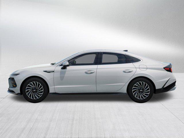 new 2025 Hyundai Sonata Hybrid car, priced at $37,704