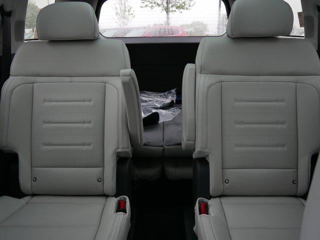 new 2025 Hyundai Santa Fe car, priced at $46,023