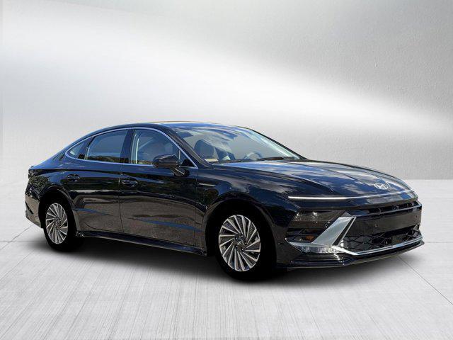 new 2026 Hyundai Sonata Hybrid car, priced at $39,570