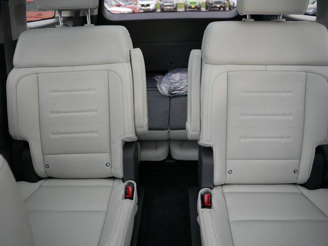 used 2025 Hyundai Santa Fe car, priced at $43,000