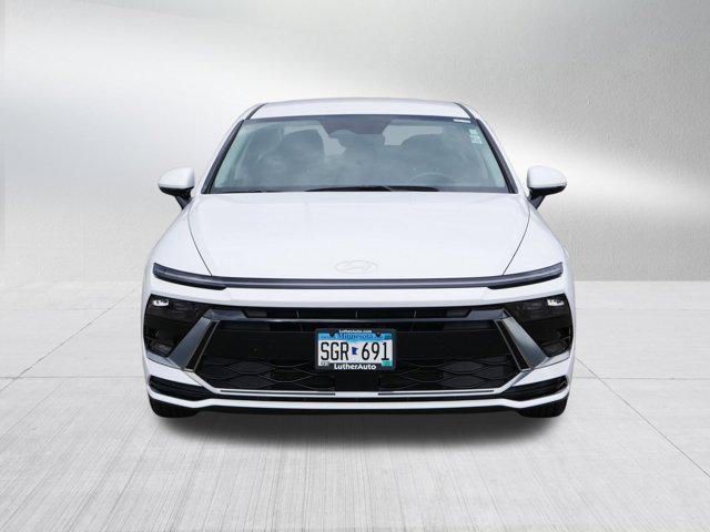 used 2025 Hyundai Sonata Hybrid car, priced at $28,500