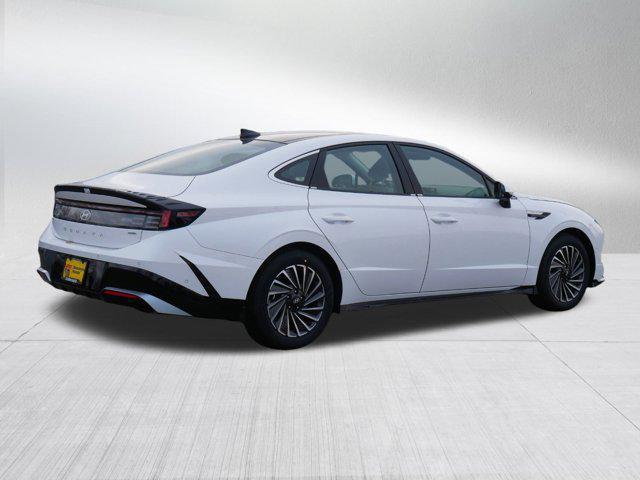 new 2025 Hyundai Sonata Hybrid car, priced at $37,926