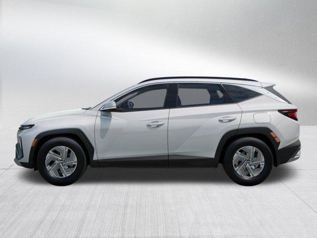 new 2025 Hyundai Tucson Hybrid car, priced at $34,112