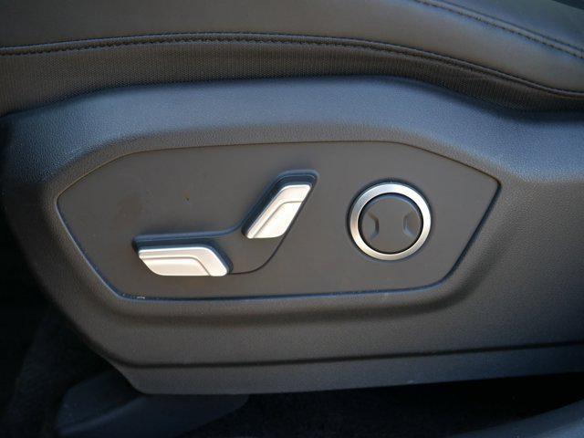 used 2025 Hyundai Santa Fe car, priced at $37,500