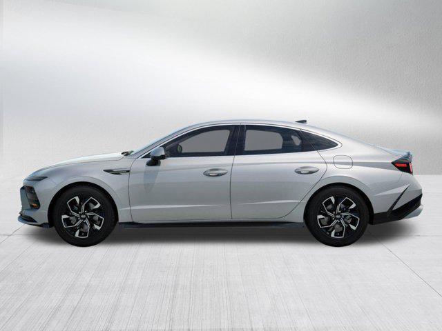 new 2025 Hyundai Sonata car, priced at $29,043