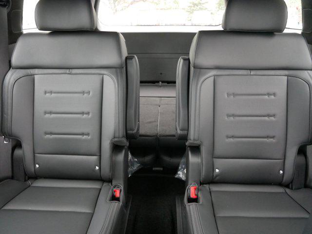 new 2025 Hyundai SANTA FE HEV car, priced at $48,279