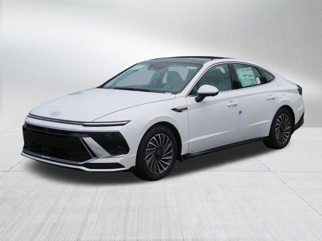 new 2025 Hyundai Sonata Hybrid car, priced at $37,766