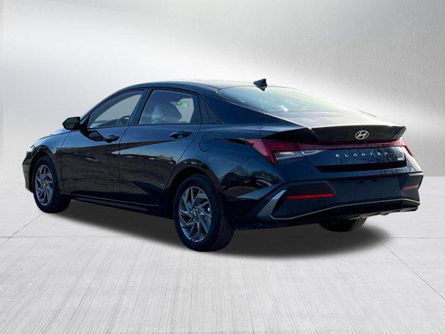 new 2025 Hyundai Elantra HEV car, priced at $25,039