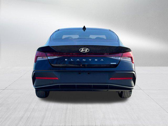 new 2025 Hyundai Elantra HEV car, priced at $25,039