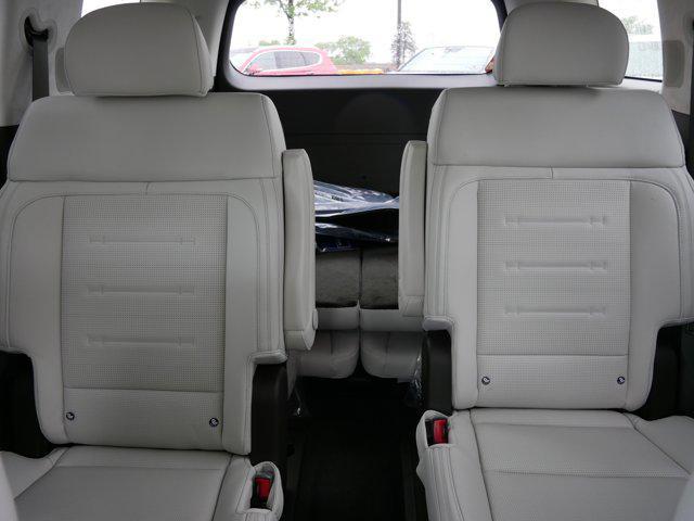 new 2025 Hyundai Santa Fe car, priced at $47,040