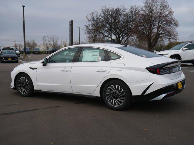 new 2025 Hyundai Sonata Hybrid car, priced at $31,560