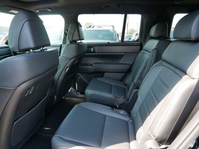 new 2025 Hyundai SANTA FE HEV car, priced at $49,117