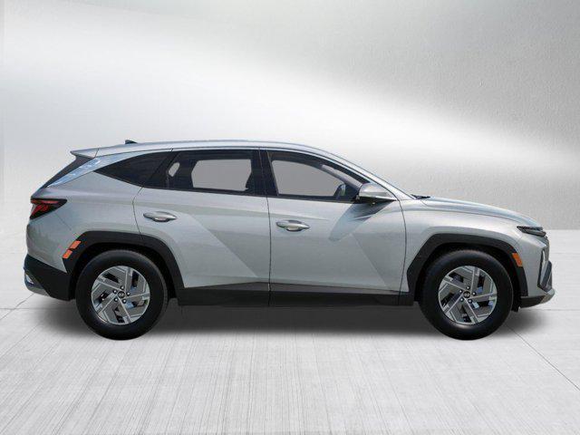 new 2026 Hyundai TUCSON Hybrid car, priced at $31,267
