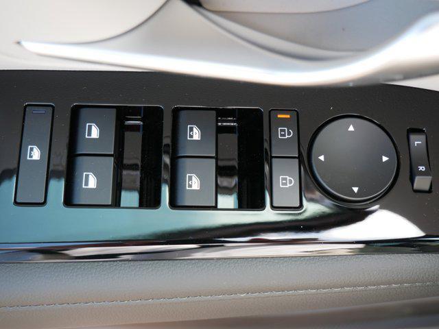 new 2025 Hyundai TUCSON Hybrid car, priced at $39,790