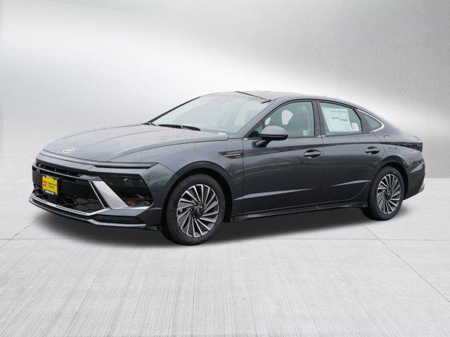 new 2025 Hyundai Sonata Hybrid car, priced at $31,117