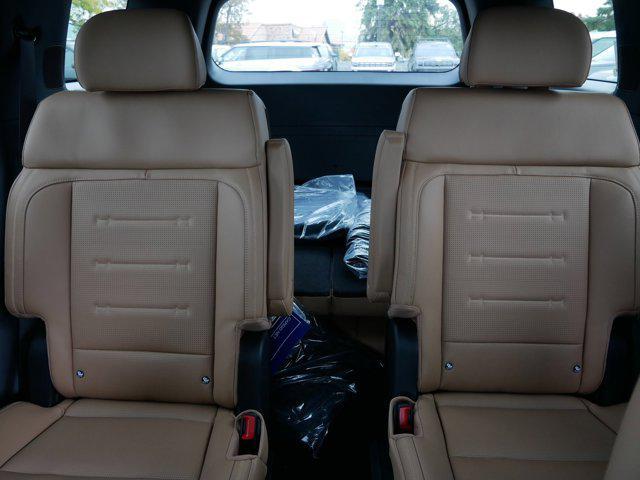 new 2026 Hyundai SANTA FE HEV car, priced at $47,569