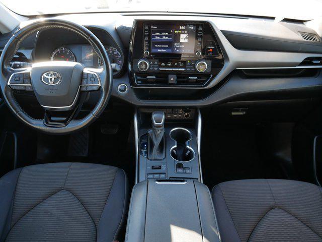used 2021 Toyota Highlander car, priced at $27,500