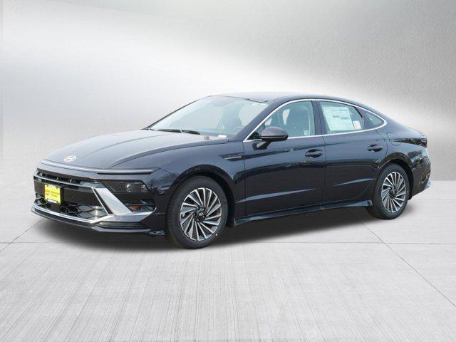 new 2025 Hyundai Sonata Hybrid car, priced at $31,119