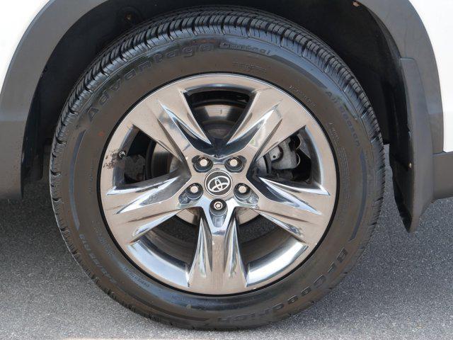 used 2018 Toyota Highlander car, priced at $29,900