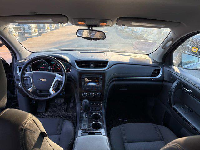 used 2015 Chevrolet Traverse car, priced at $13,000