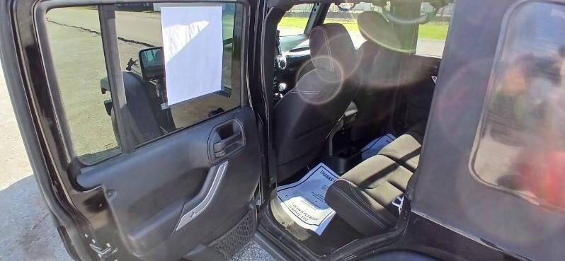 used 2015 Jeep Wrangler Unlimited car, priced at $17,999