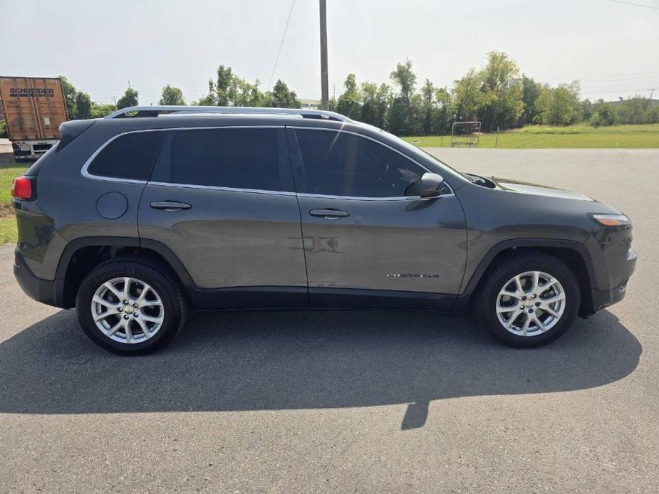 used 2014 Jeep Cherokee car, priced at $7,999