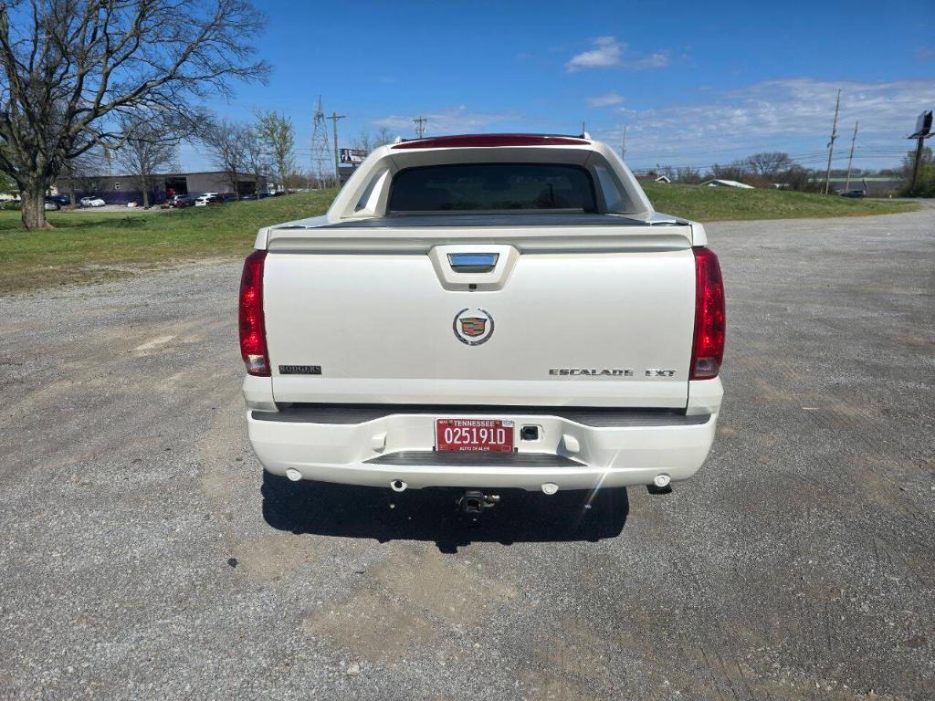 used 2007 Cadillac Escalade EXT car, priced at $14,999