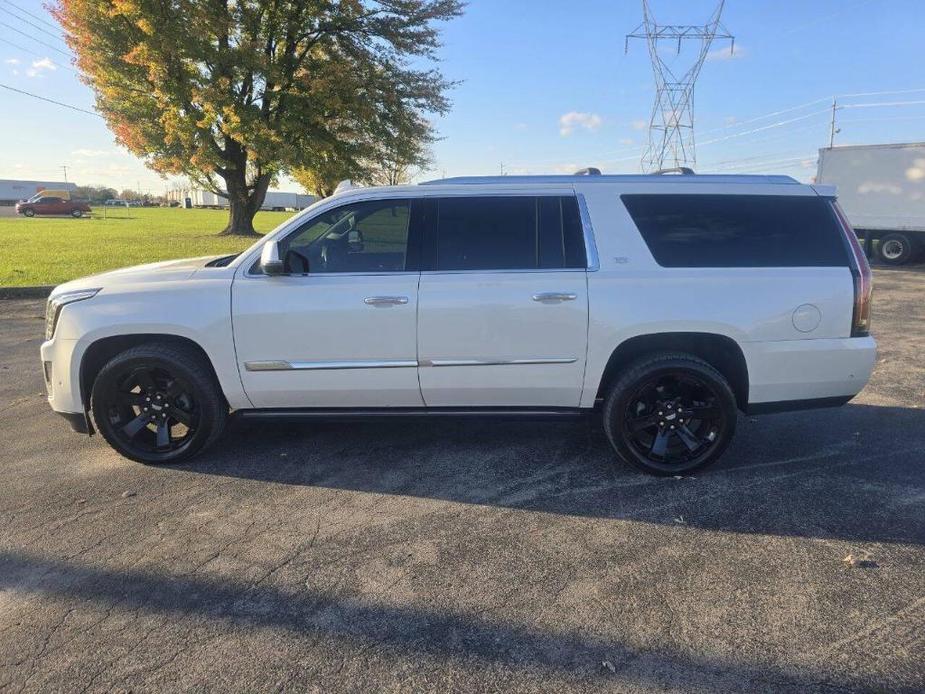 used 2017 Cadillac Escalade ESV car, priced at $25,999