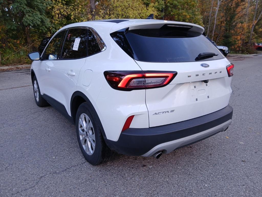 used 2024 Ford Escape car, priced at $20,775