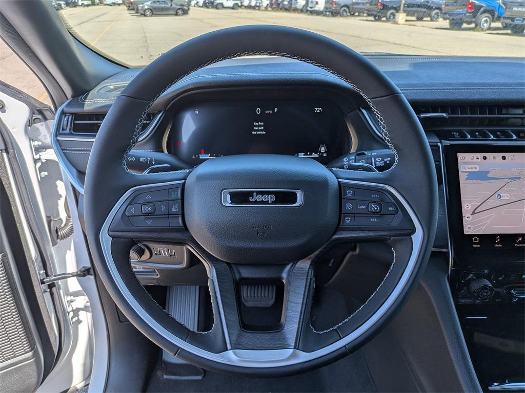 new 2025 Jeep Grand Cherokee car, priced at $43,497