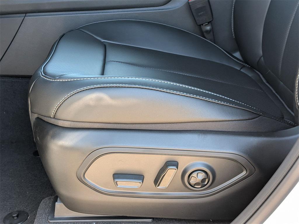 new 2025 Jeep Grand Cherokee car, priced at $43,497