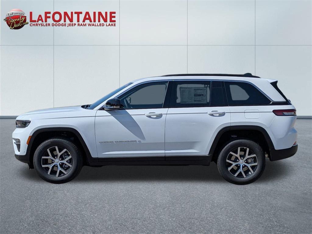 new 2025 Jeep Grand Cherokee car, priced at $43,497