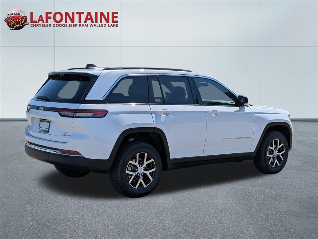 new 2025 Jeep Grand Cherokee car, priced at $43,497