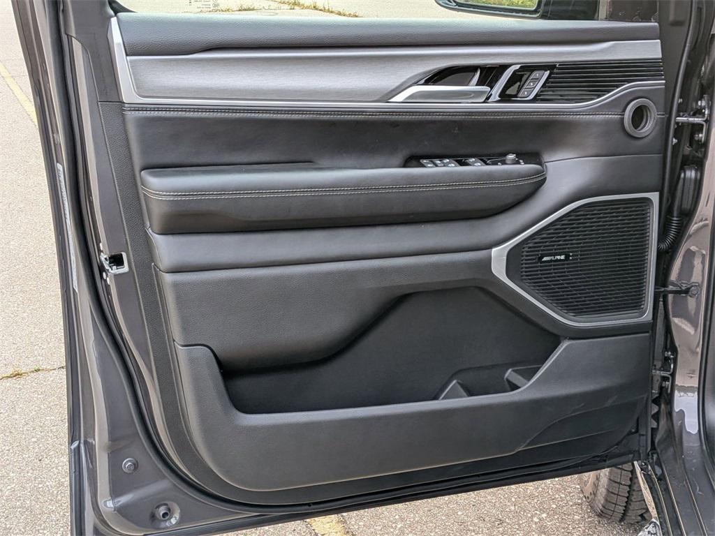 new 2025 Jeep Wagoneer car, priced at $69,978