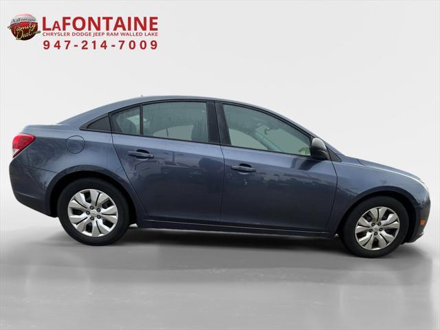 used 2013 Chevrolet Cruze car, priced at $6,500