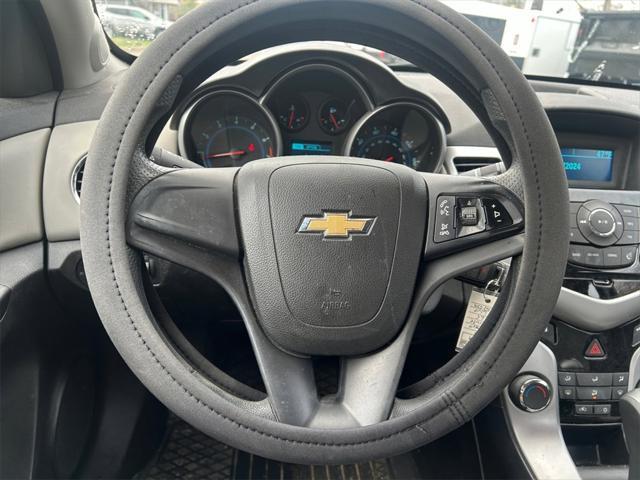 used 2013 Chevrolet Cruze car, priced at $6,500