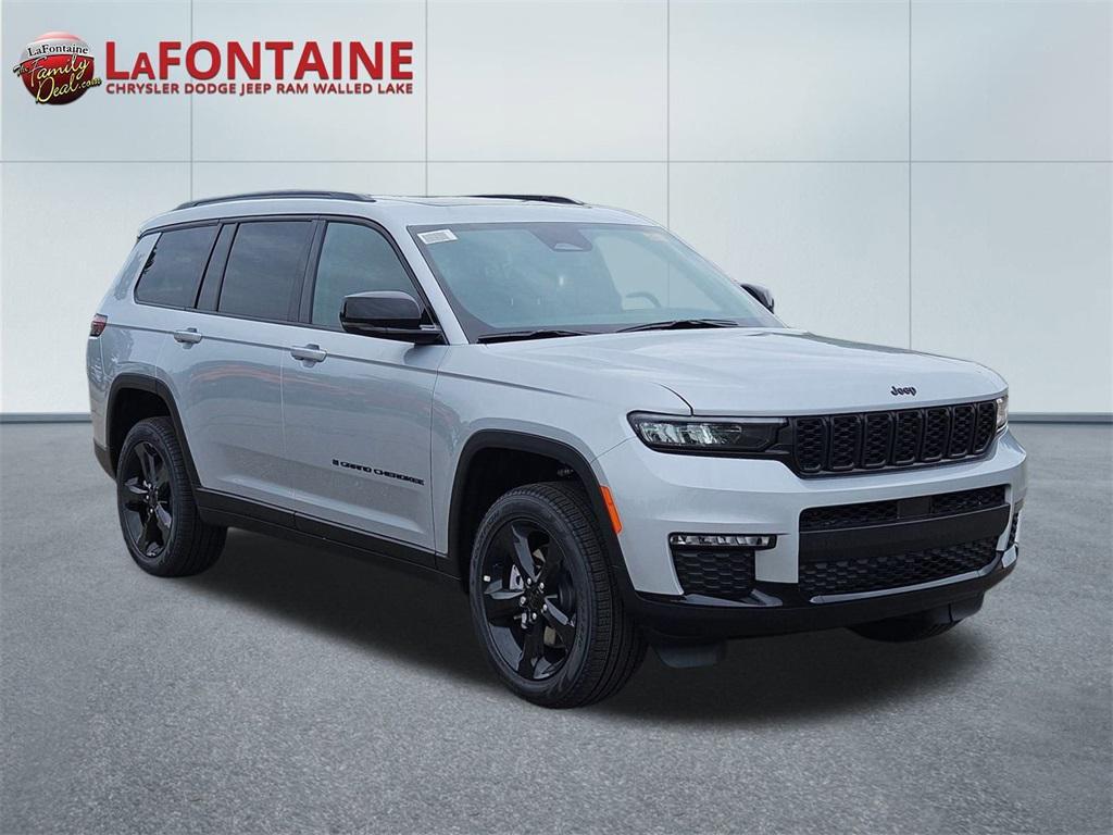 new 2025 Jeep Grand Cherokee car, priced at $45,033