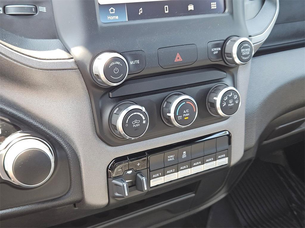 new 2024 Ram 2500 car, priced at $55,401